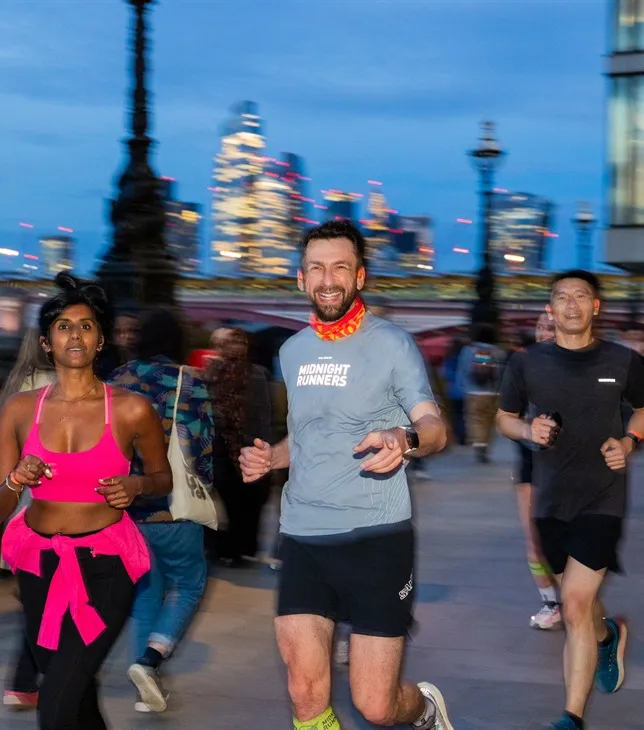 Shokz Running Crew 브리스톨